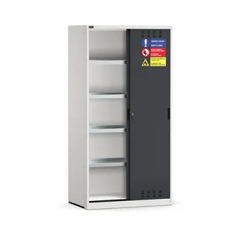 Fami - Armadio con porte scorrevoli fessurate