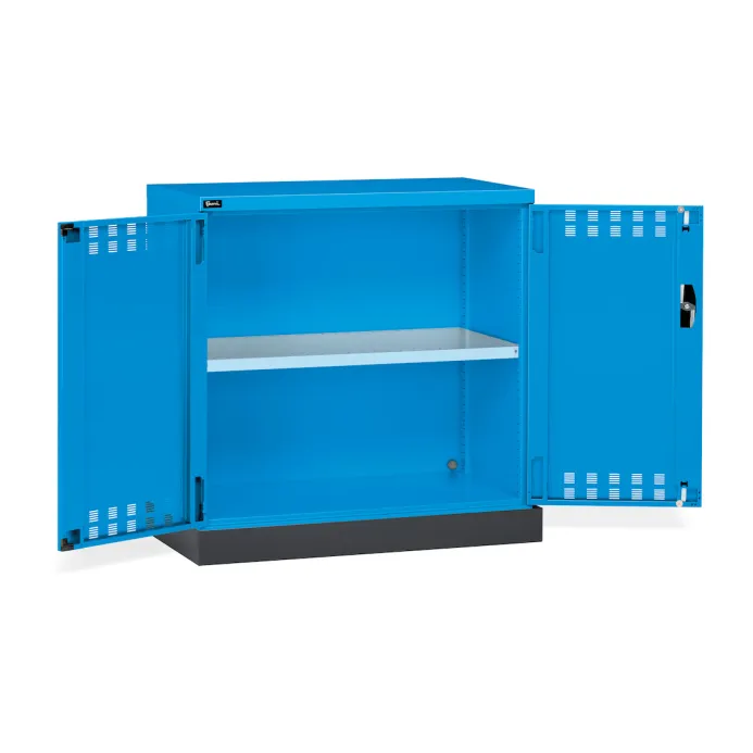 Fami - Armadio con porte a battente fessurate